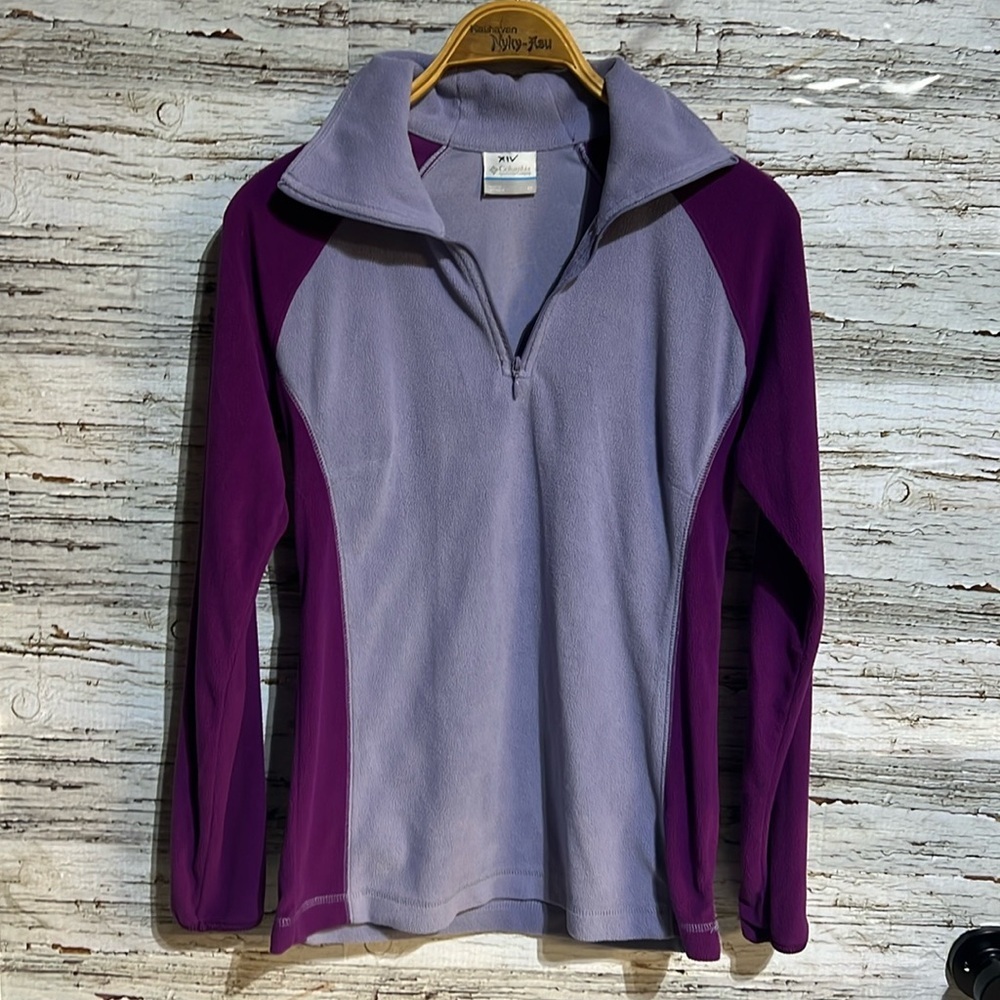 Columbia Purple and Lavender Sweatshirt